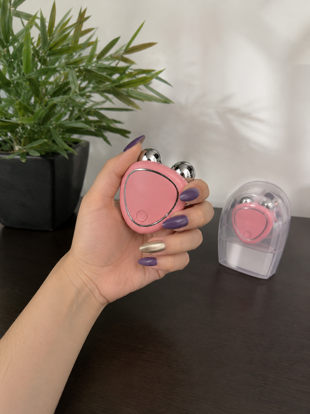 Masajeador Facial con microcorriente